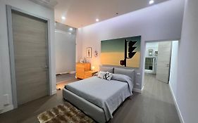RaRoom Boutique Home
